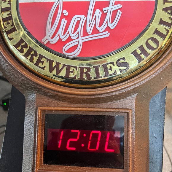 Vintage Amstel Light Beer plastic hard wired wall clock, rare man cave. Add plug - Picture 2 of 8